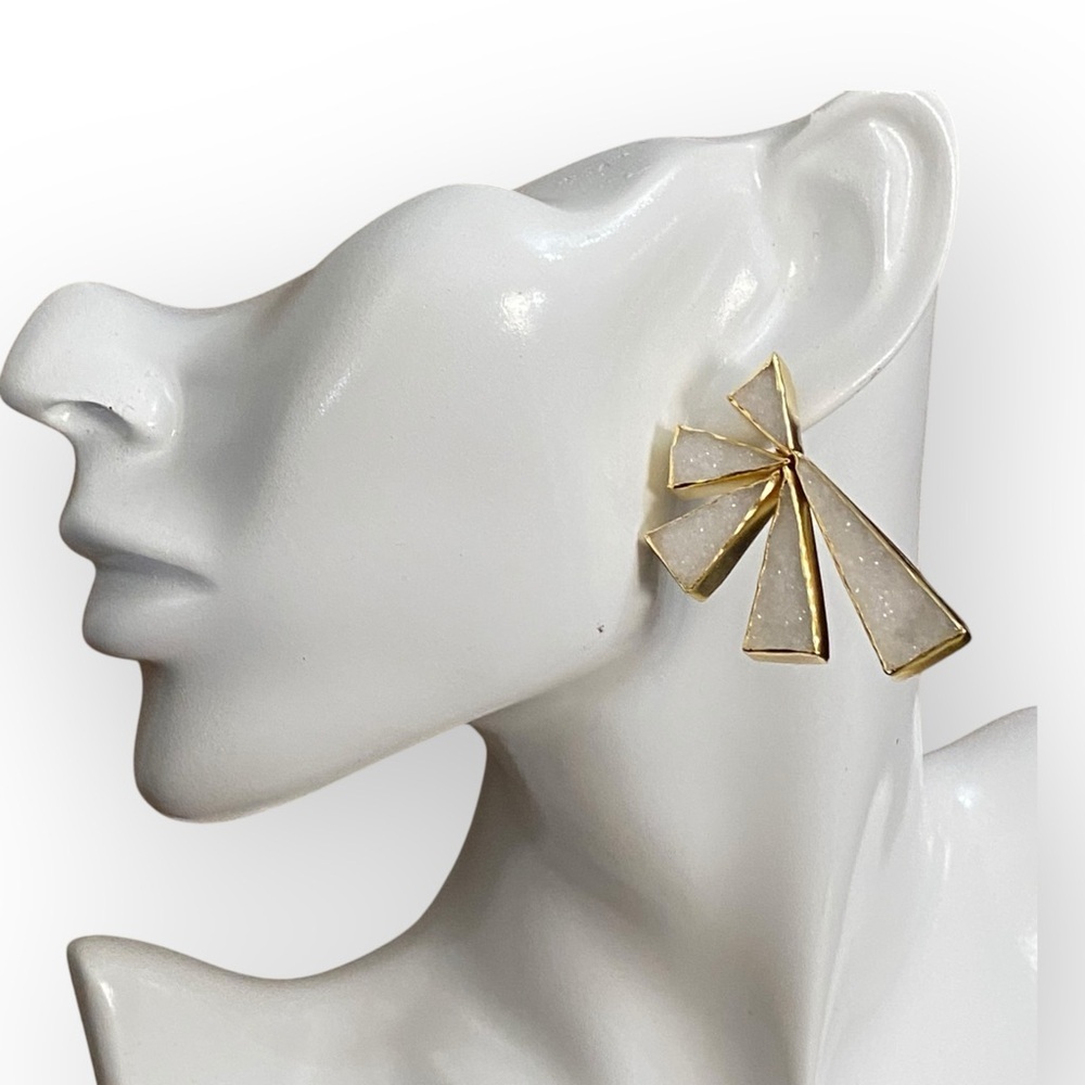 177 Geometric Earrings - Picture 6 of 11